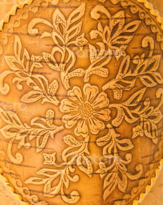 Embossed pattern on the upper birch bark