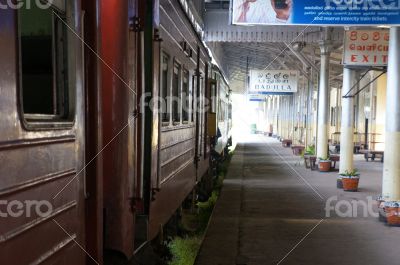 Train In Sri Lanka 1