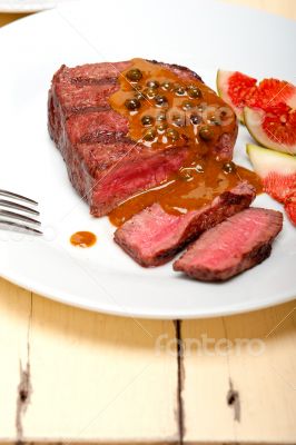 green peppercorn beef filet mignon