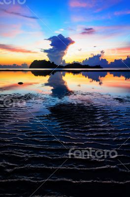 Sunrise at Hat Sai Ri beach in Chumphon