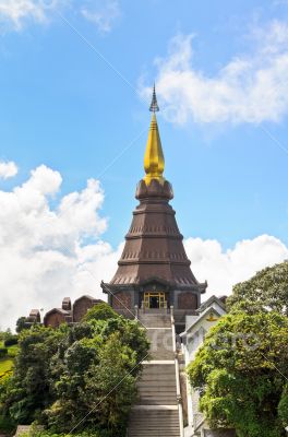 Phra Mahathat Napametanidon pagoda