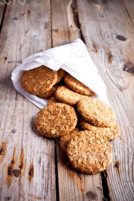 fresh crispy oat cookies