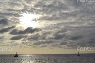 Sailing under the sun Sailing under the sun