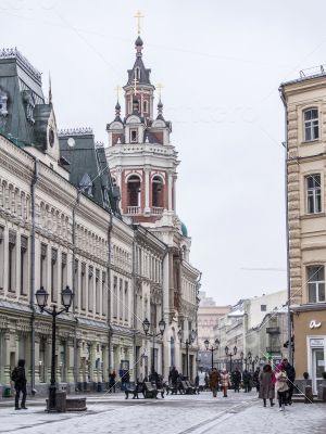 Moscow, Russia. A view of Nikolskaya Street during a blizzard.