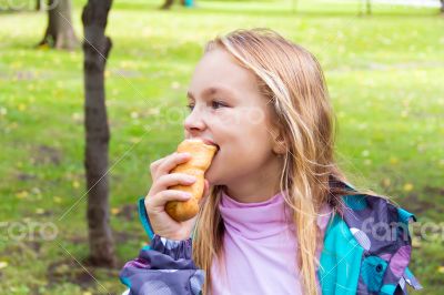 Eating cute girl