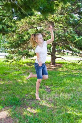 Dancing girl with sore knee