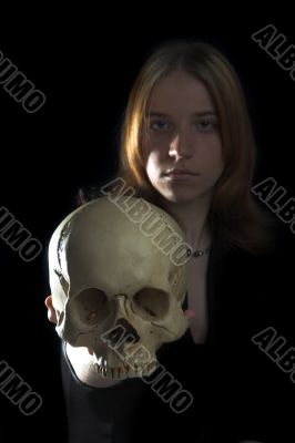 girl with skull