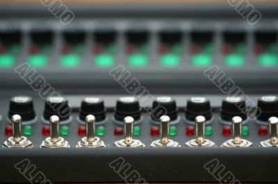 toggle switch