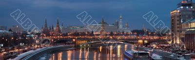 Kremlin night panorama high eyepoint