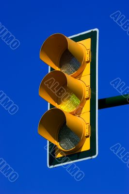 Yellow trafic light