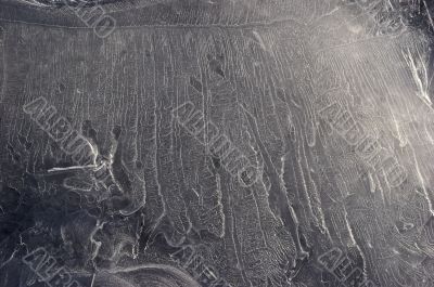 Freakish patterns of ice crystals