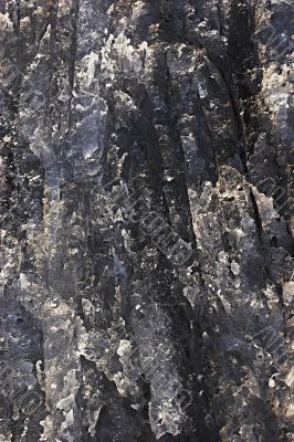 Freakish patterns of ice crystals