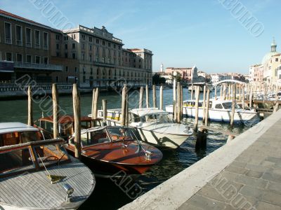 Parking boat
