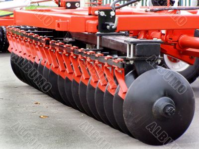 Cultivator