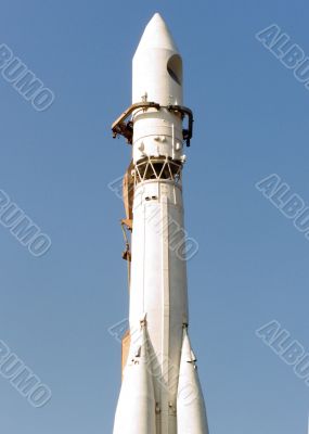 Rocket the East