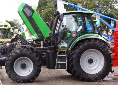 tractor