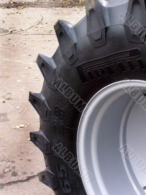 wheel, tractor