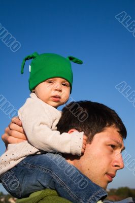 On Daddy`s Shoulders