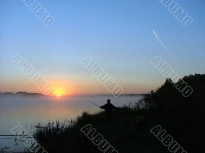 dawning on lake, average band to Russia