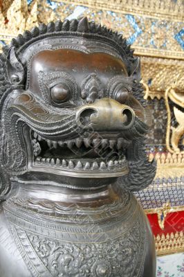 Bronze lion
