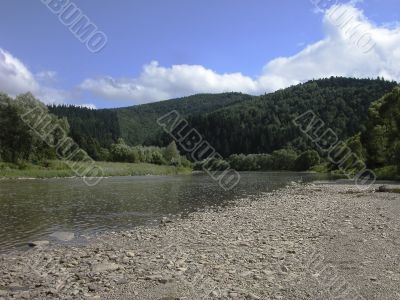 River Strij in Karpatian mountains