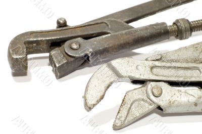 alligator wrench