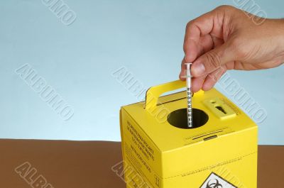 Disposal box