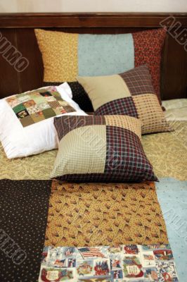 Patchwork quilt and pillows