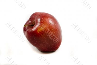 red apple