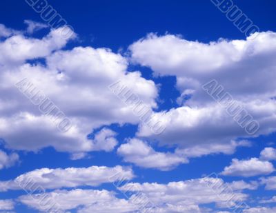 MN0031Clouds1