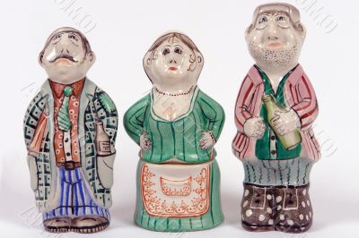  two saltshaker and  mustard-pot 3