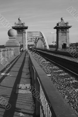 bridge from Moscow river