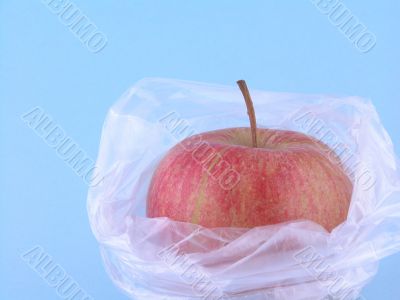 red apple
