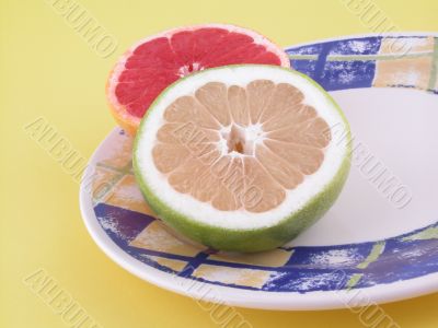 pomelo - red and yellow