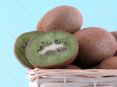 basket full of fresh kiwi fruits