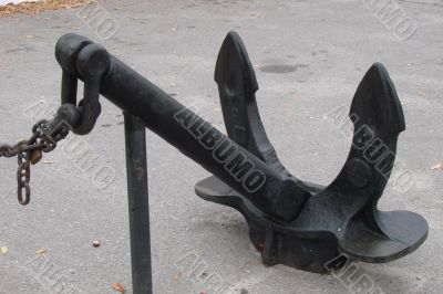 Metallic anchor of ocean vessel