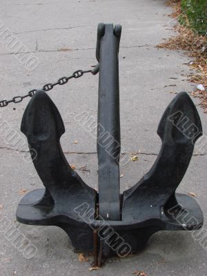 Metallic anchor of ocean vessel