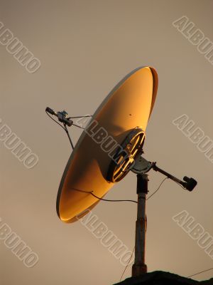 Home TV parabolic antenna