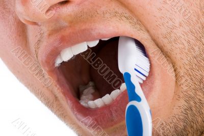 Mounth and toothbrush 2