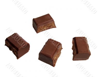 Chocolate pieces