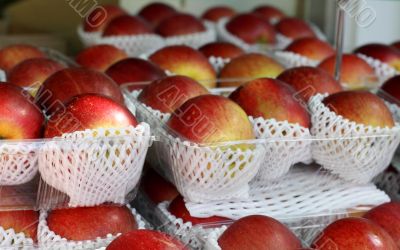 Apples stand