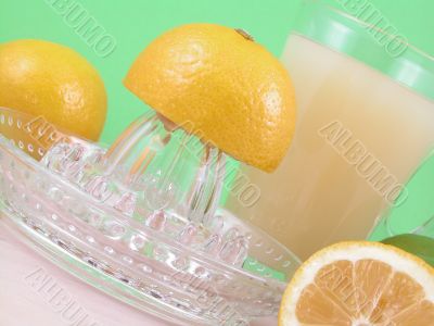 lemons squeezer
