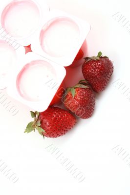 yogurt and strawberries