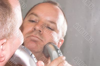 shaving man