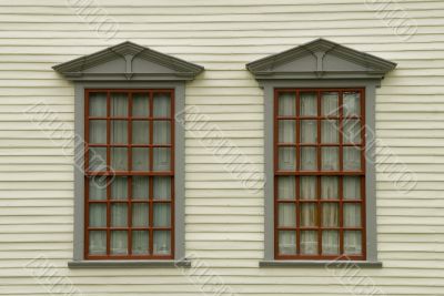 Colonial Windows