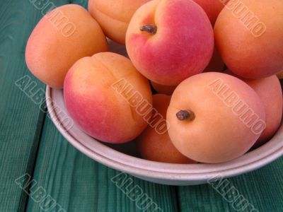 apricots
