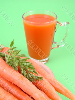 natural carrot juice
