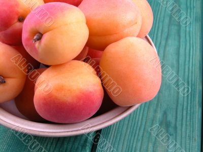 apricots