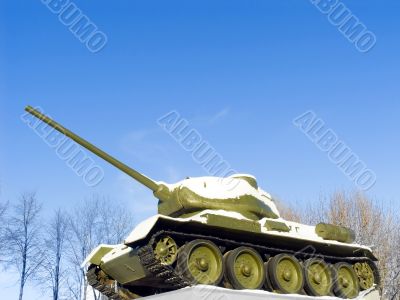 tank T34 monument