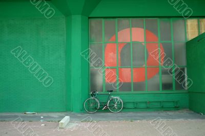 bike at the wall